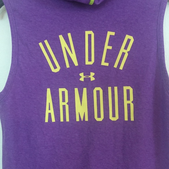 Youth Under Armour sleeveless hoodie. Large - Picture 5 of 10